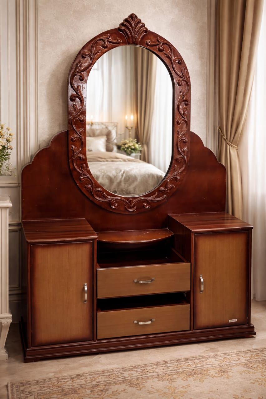 Dressing Table with double door